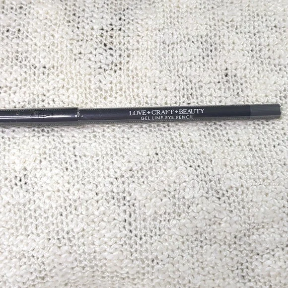 LOVE•CRAFT•BEAUTY Gel Line Eye Pencil in Searchlight, 1.21g/0.042oz - Picture 1 of 9